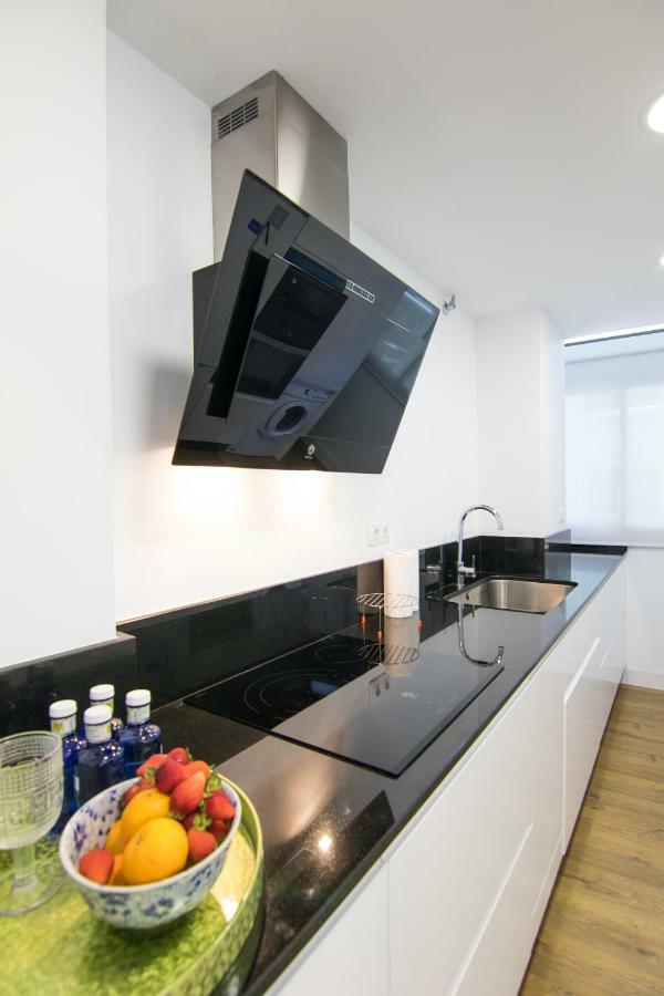 Homeforguest Stylish And Modern Apartment Overlooking Las Canteras Las Palmas de Gran Canaria Eksteriør billede