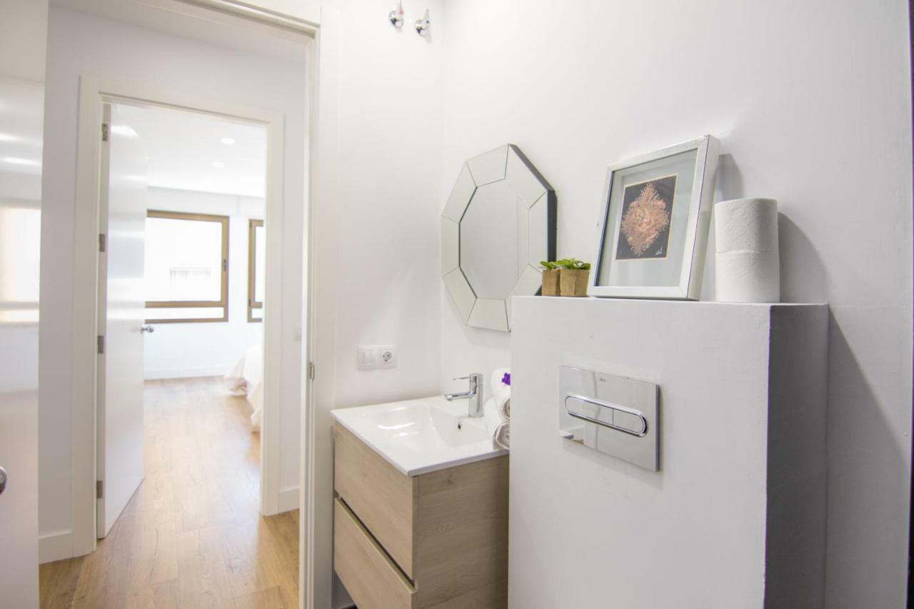 Homeforguest Stylish And Modern Apartment Overlooking Las Canteras Las Palmas de Gran Canaria Eksteriør billede
