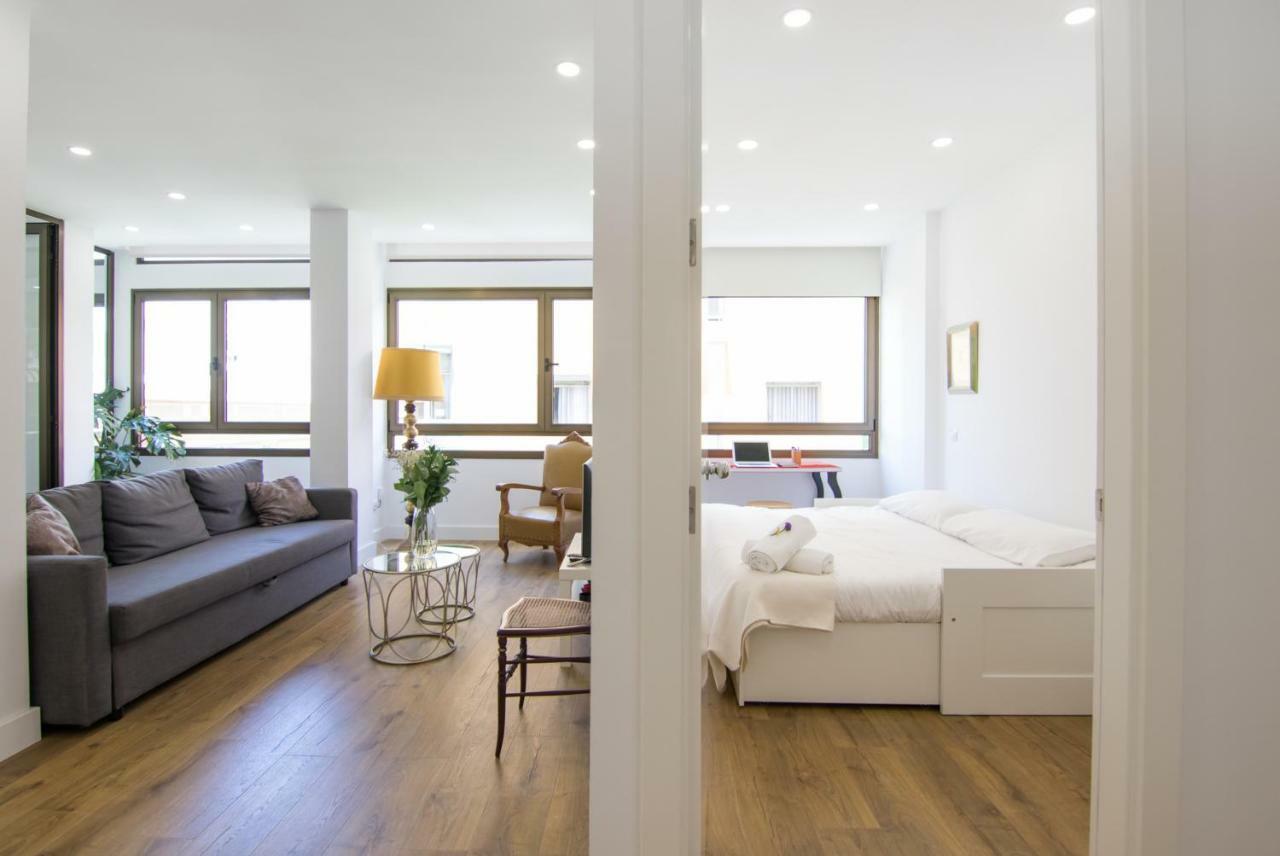 Homeforguest Stylish And Modern Apartment Overlooking Las Canteras Las Palmas de Gran Canaria Eksteriør billede